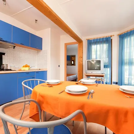 Camping Village La Gardiola 303s Holiday home San Felice del Benaco