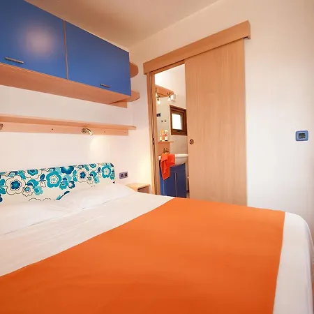 Camping Village La Gardiola 303s Holiday home San Felice del Benaco