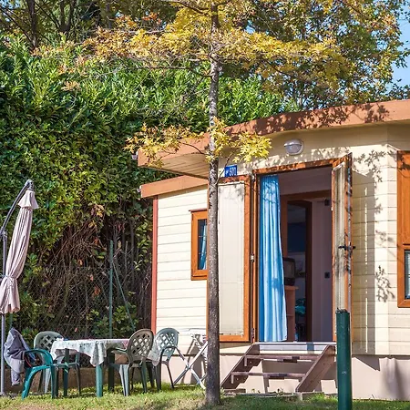 Camping Village La Gardiola 303s Holiday home San Felice del Benaco